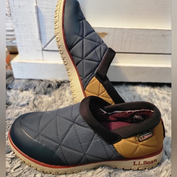 LL Bean Waterproof Primaloft Quilted Slip On sz 8 in Navy/Tan - Picture 3 of 9